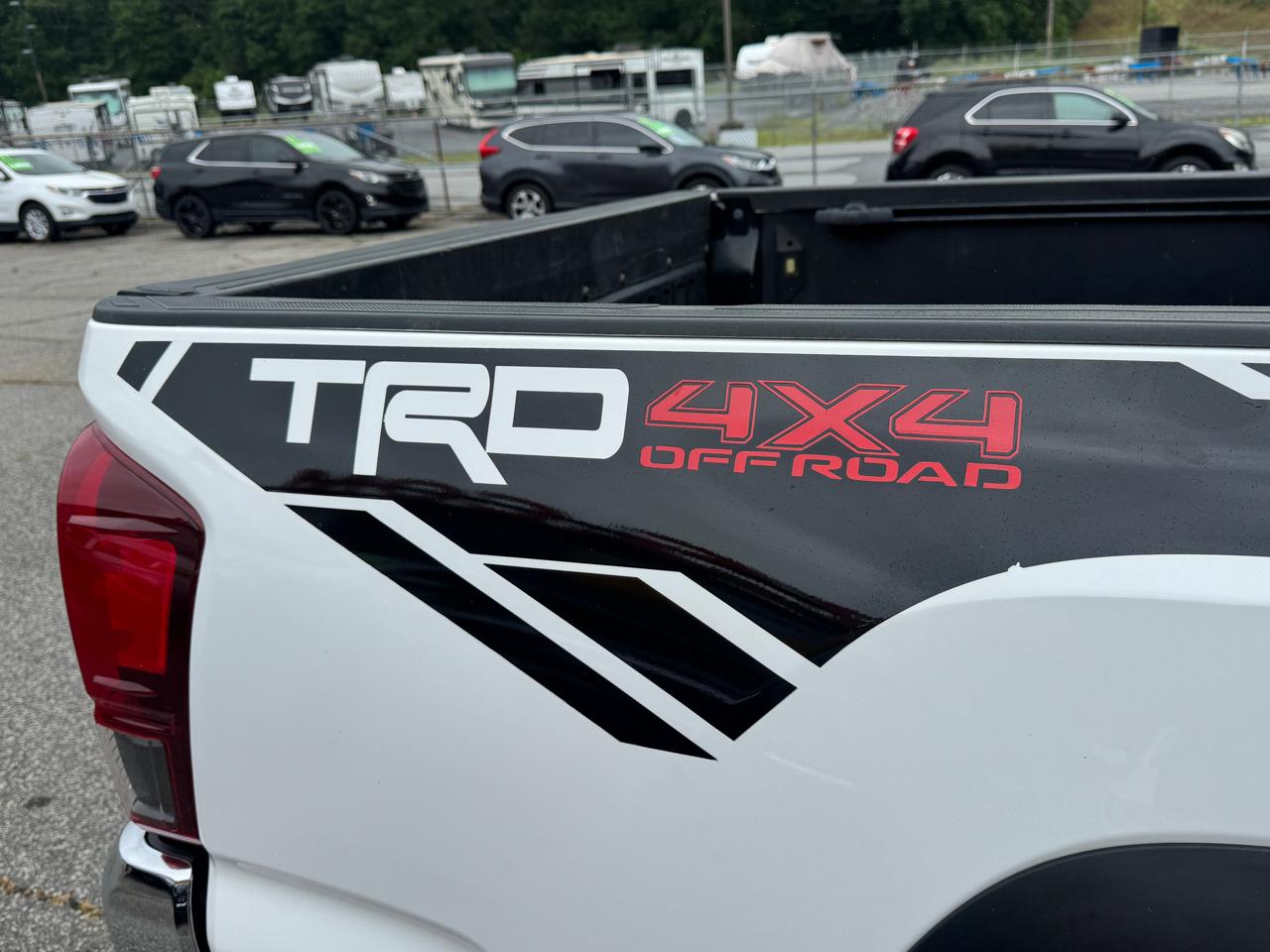 Toyota Tacoma  2018