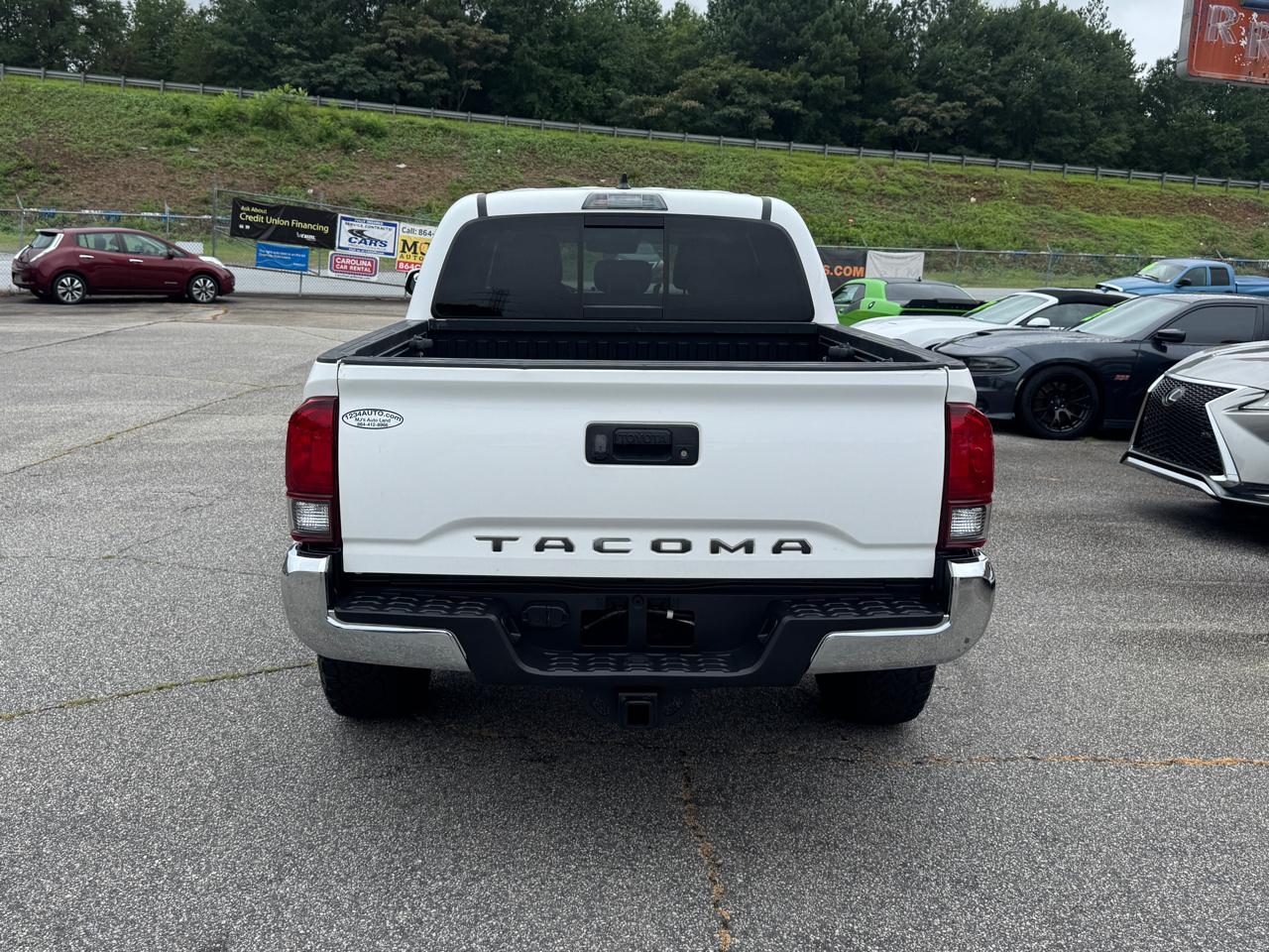 Toyota Tacoma  2018
