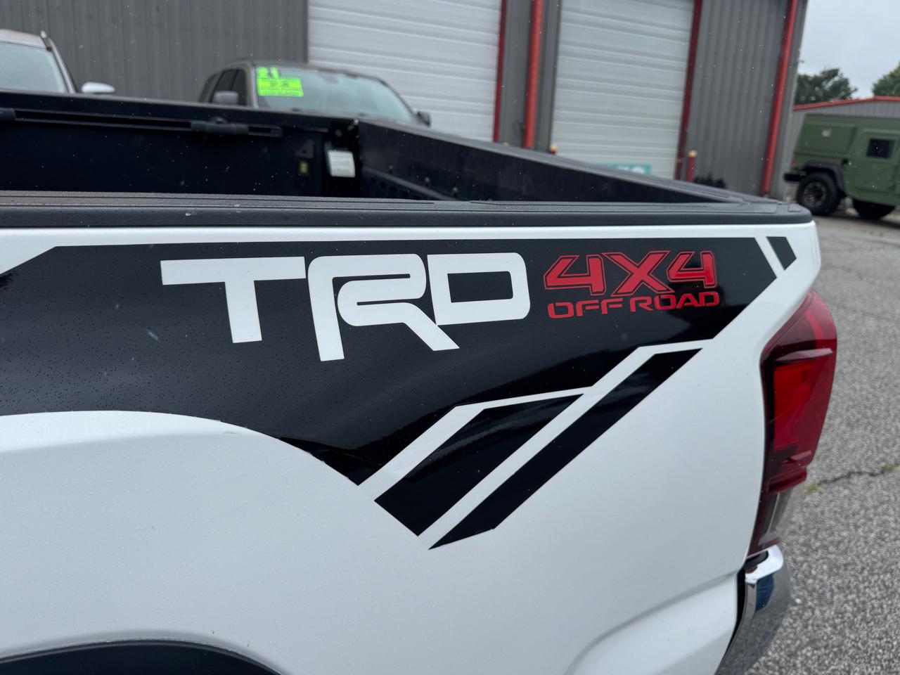 Toyota Tacoma  2018