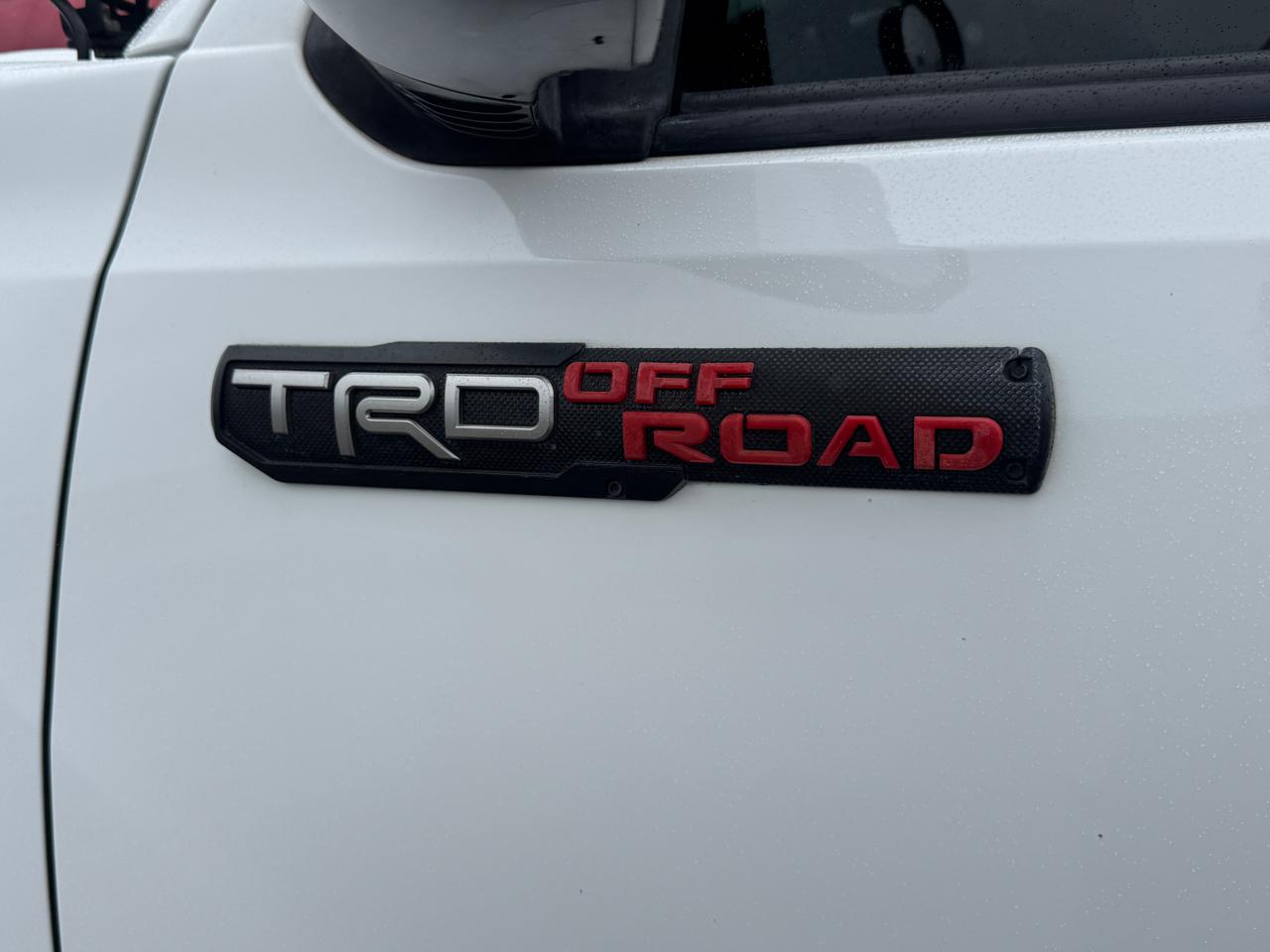 Toyota Tacoma  2018