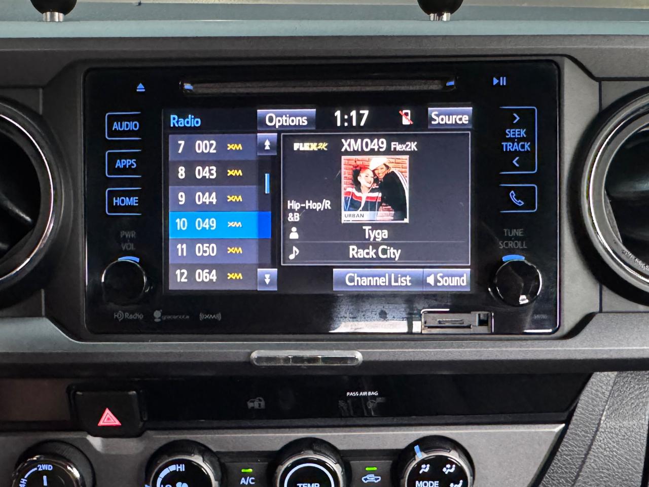 Toyota Tacoma  2018