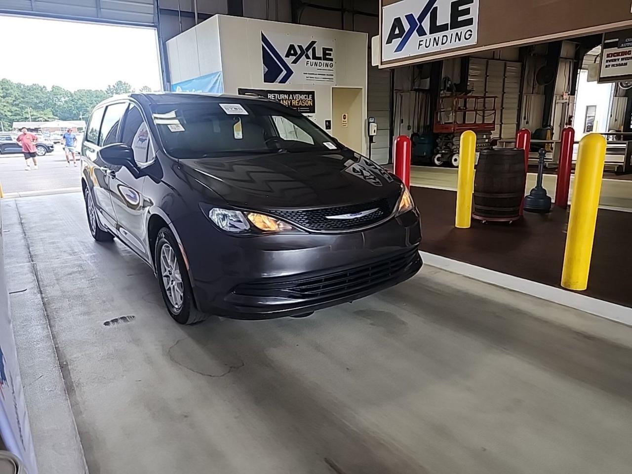 Chrysler Pacifica LX 2019