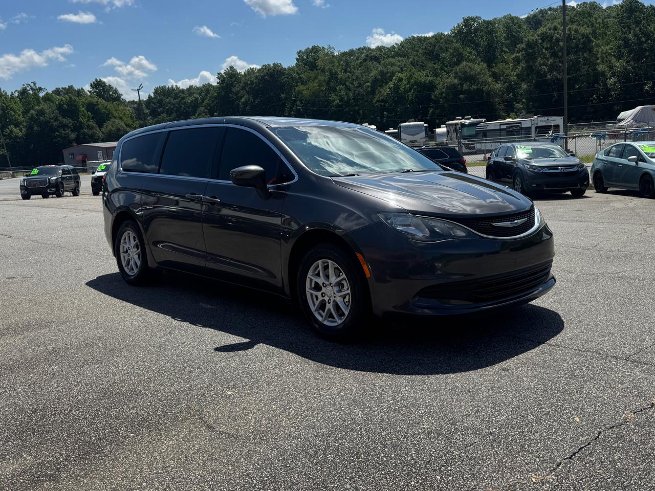 Chrysler Pacifica LX 2019