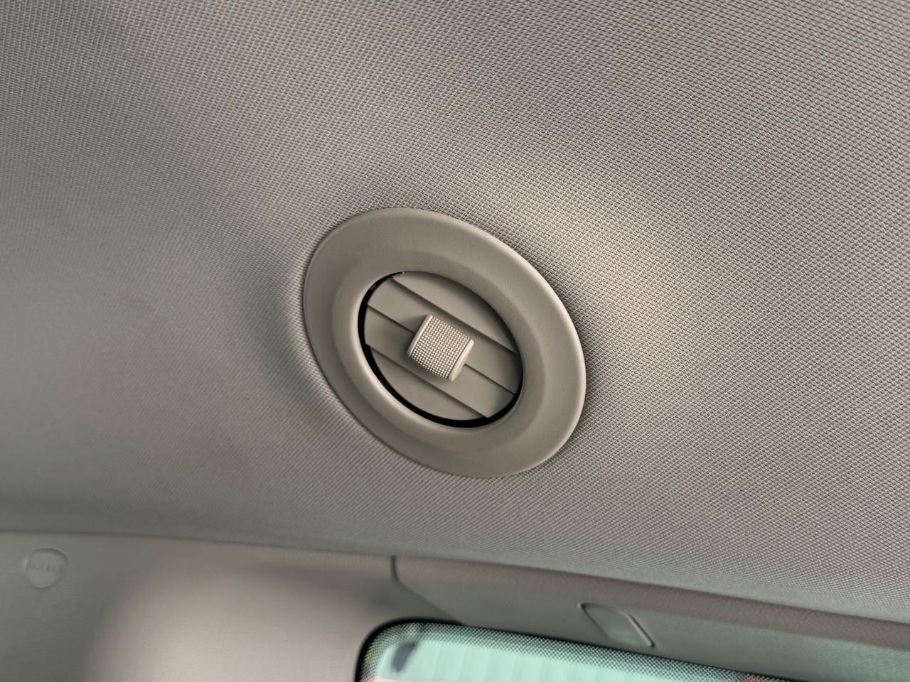 Chrysler Pacifica LX 2019