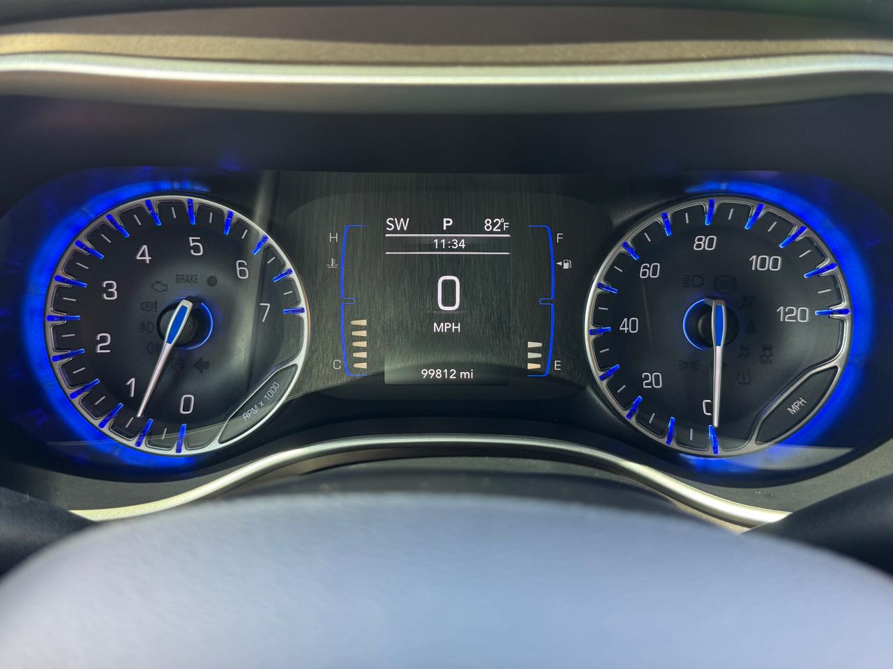 Chrysler Pacifica LX 2019