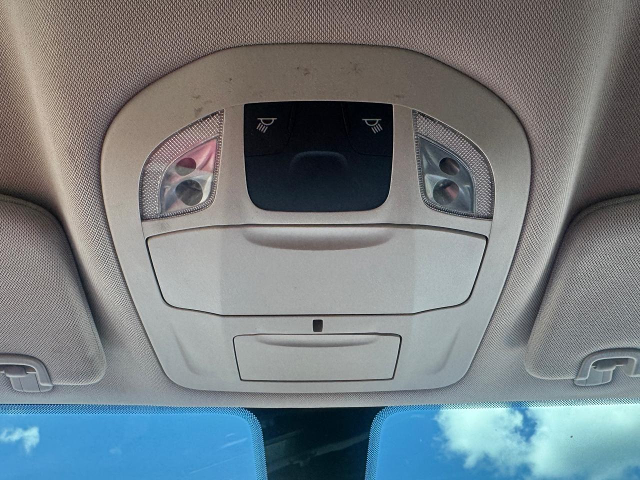 Chrysler Pacifica LX 2019