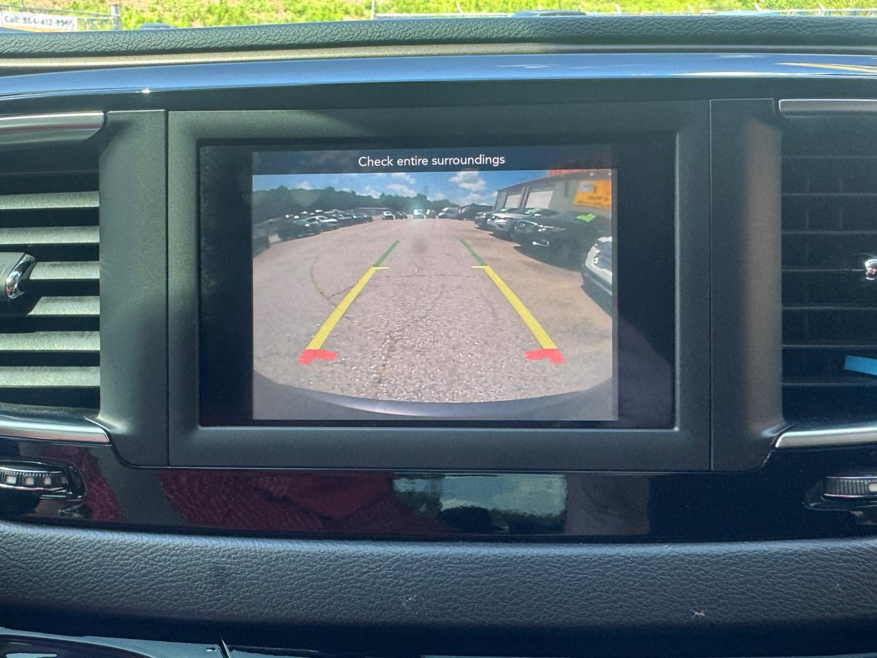 Chrysler Pacifica LX 2019