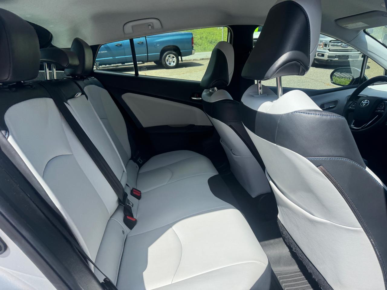 Toyota Prius Limited 2020