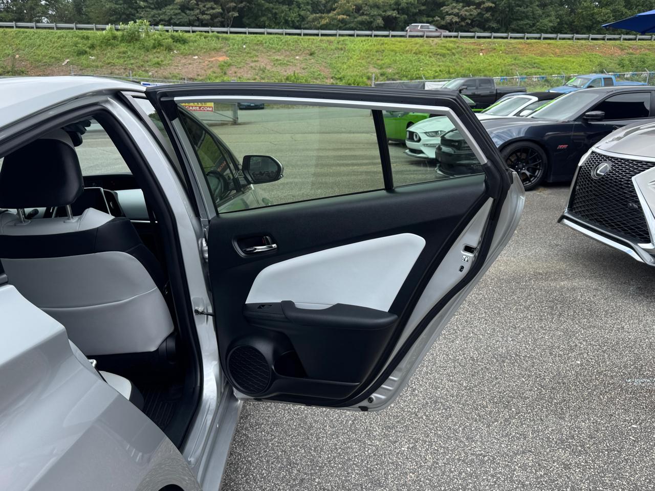 Toyota Prius Limited 2020