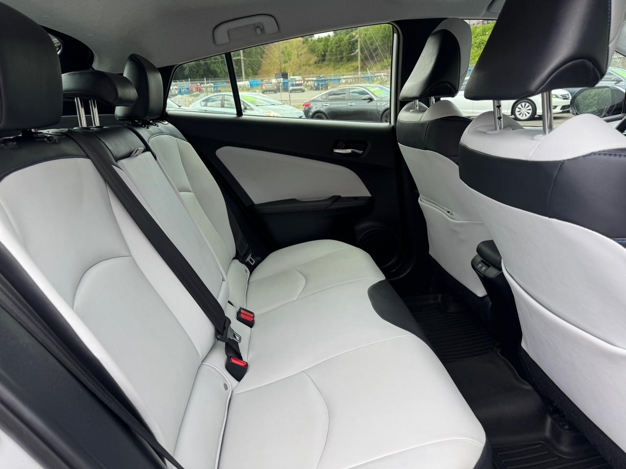 Toyota Prius Limited 2020