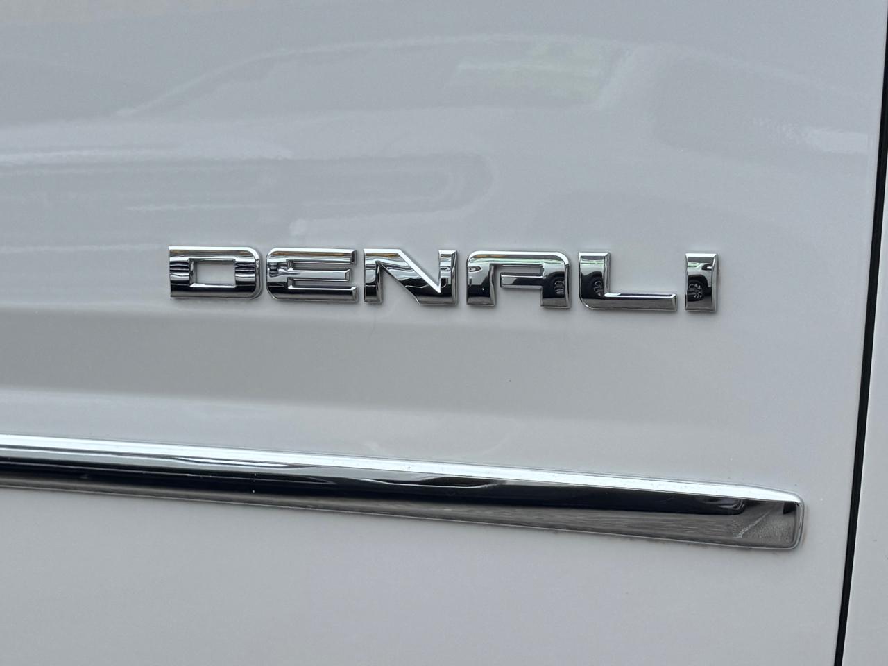 GMC Yukon Denali 2018