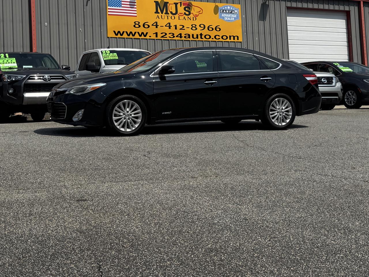 Toyota Avalon Hybrid Limited 2013