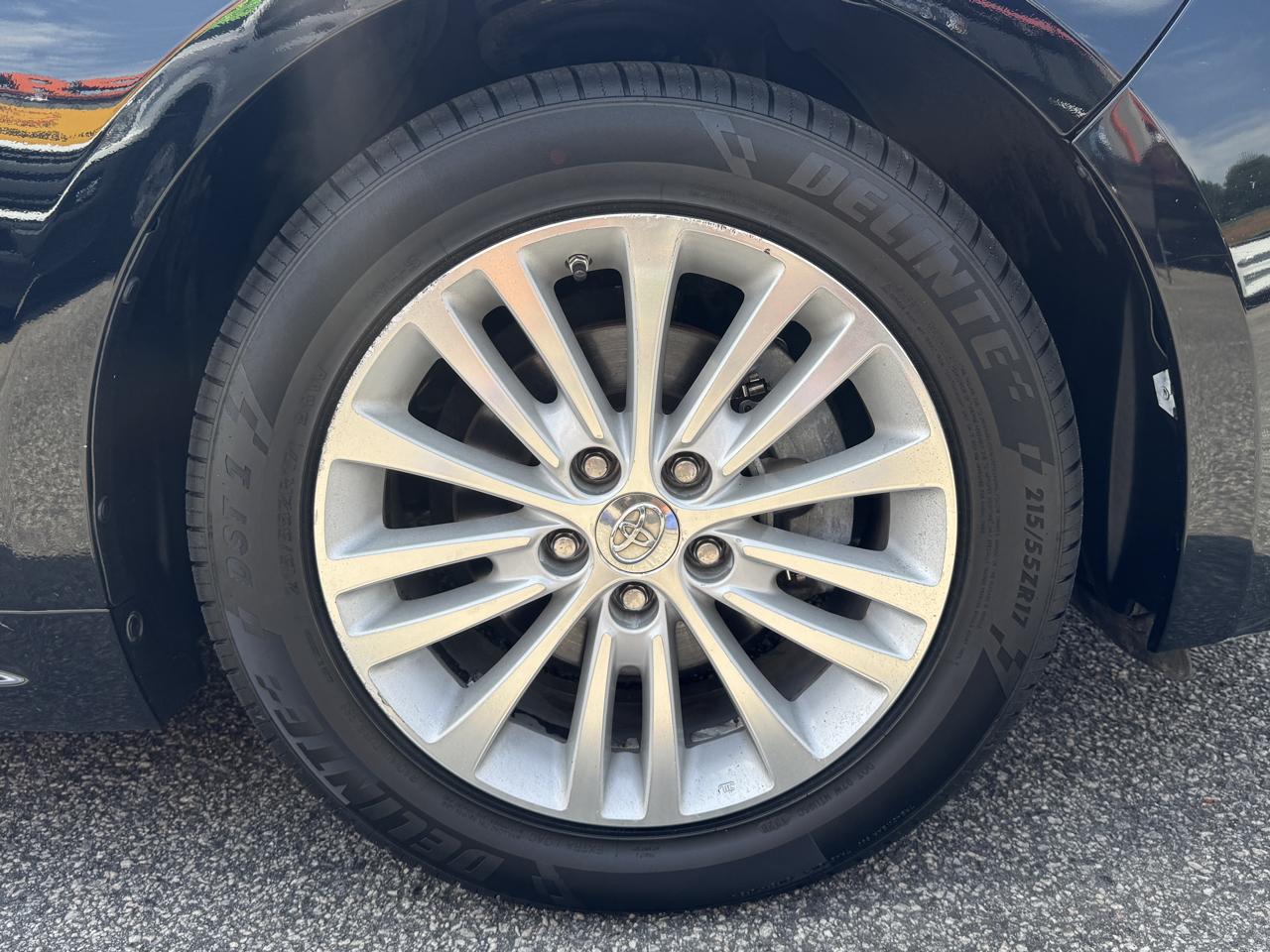 Toyota Avalon Hybrid Limited 2013