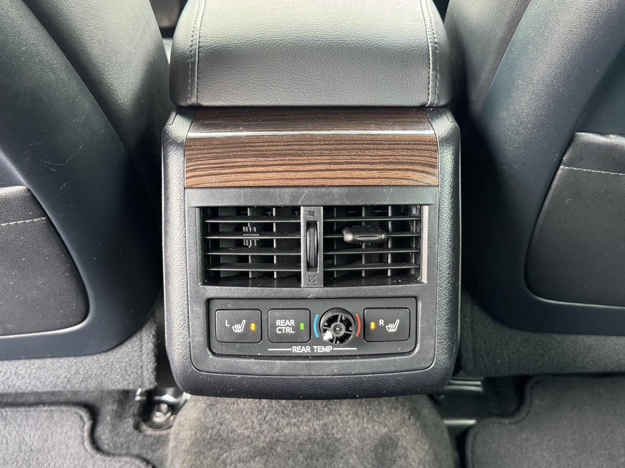 Toyota Avalon Hybrid Limited 2013