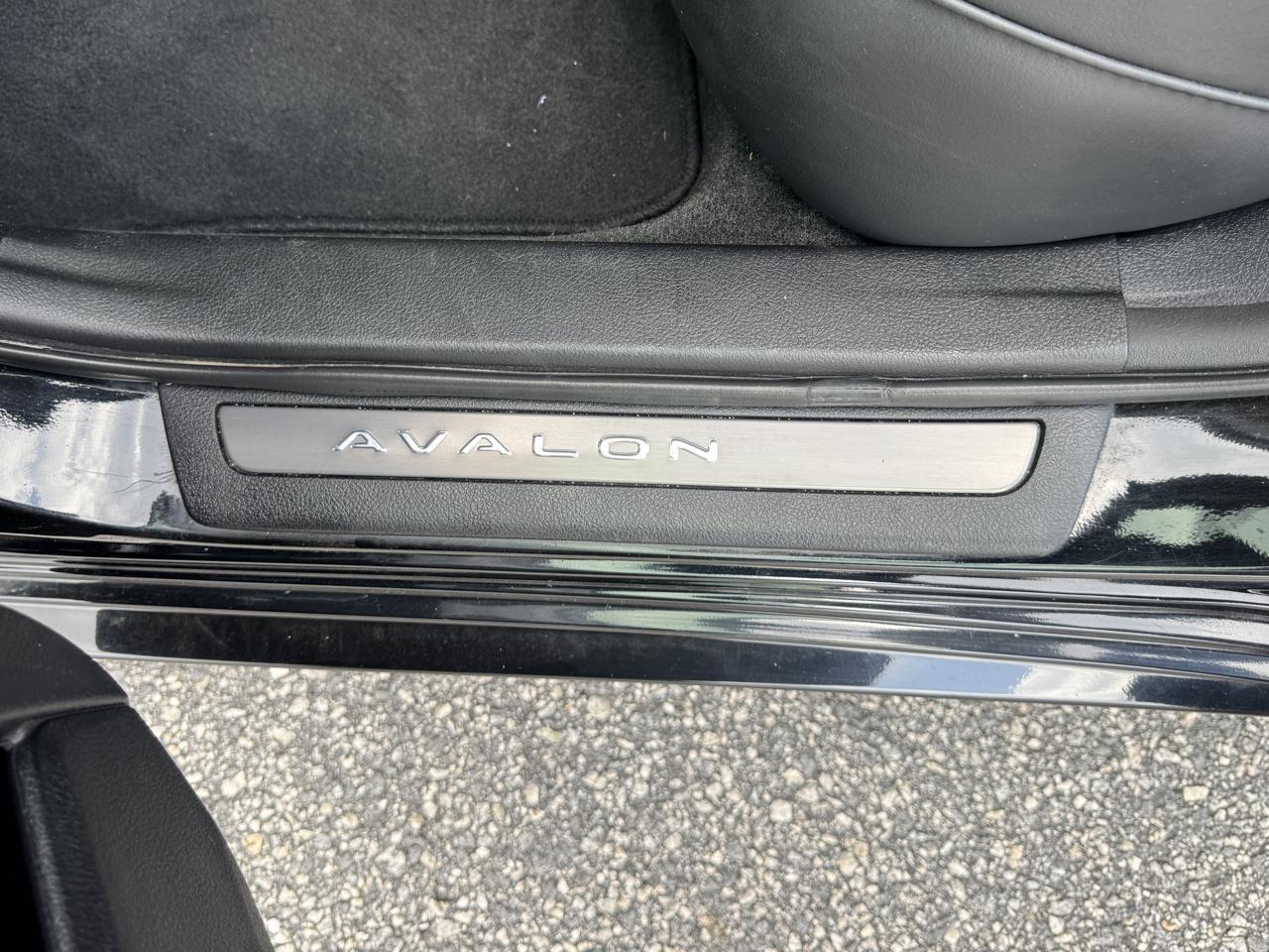 Toyota Avalon Hybrid Limited 2013