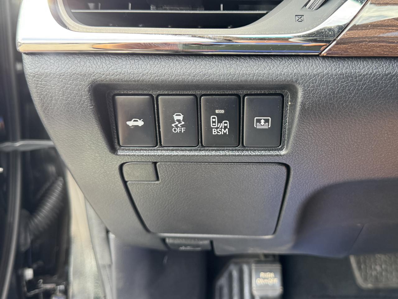 Toyota Avalon Hybrid Limited 2013