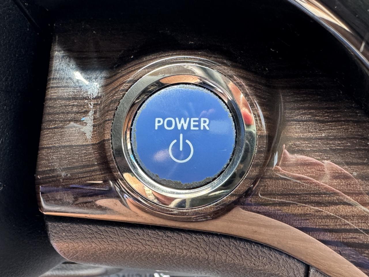 Toyota Avalon Hybrid Limited 2013