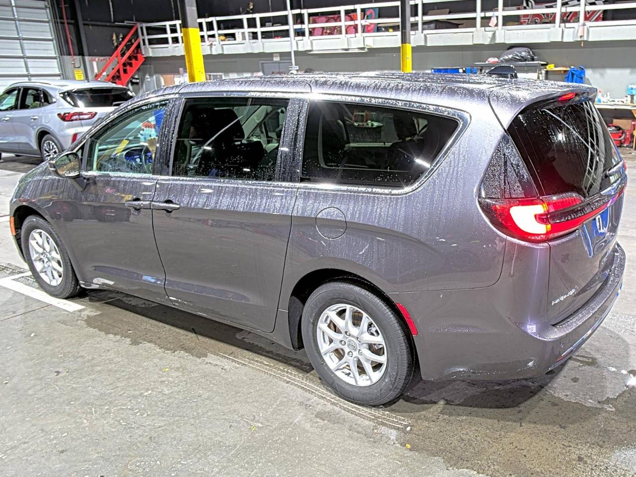 Chrysler Pacifica Touring L 2023