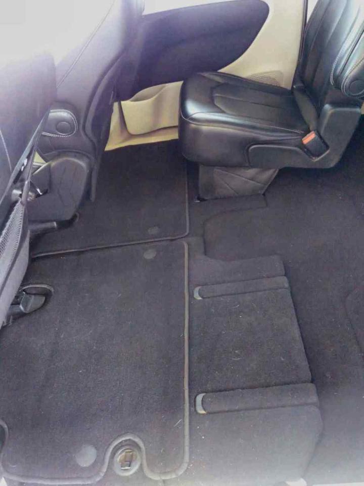 Chrysler Pacifica Touring L 2023