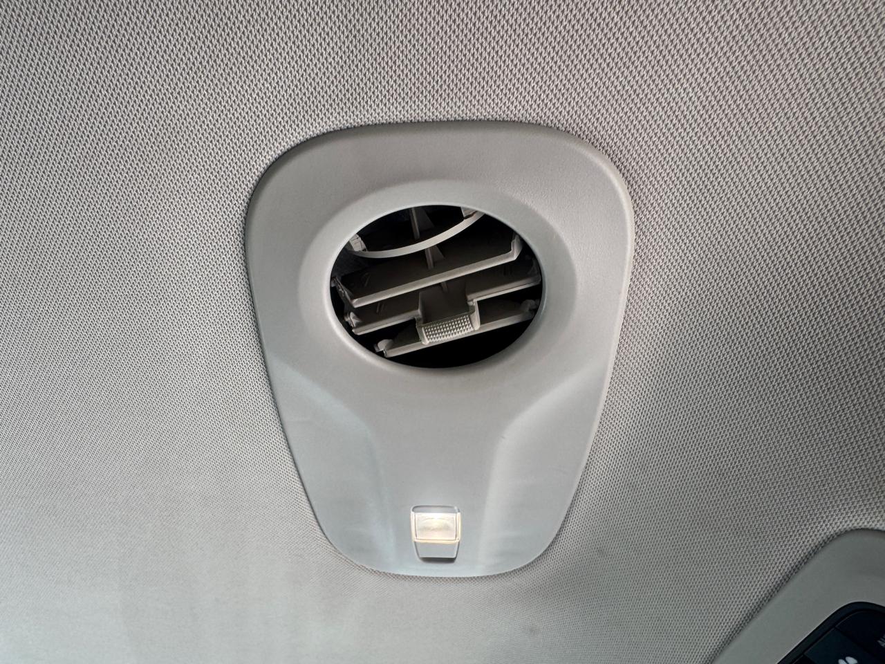 Chrysler Pacifica Touring L 2023