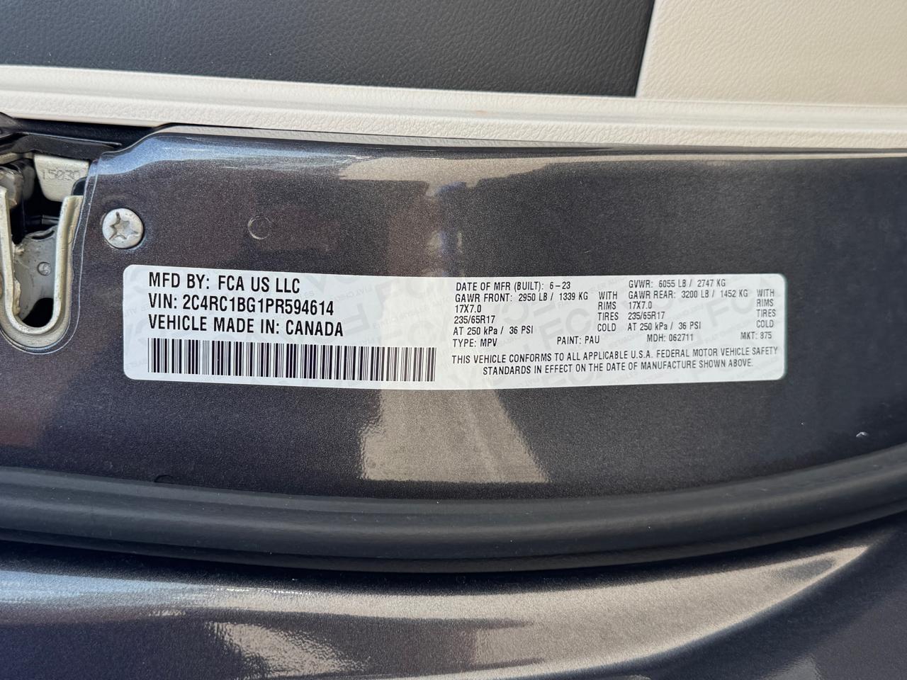 Chrysler Pacifica Touring L 2023