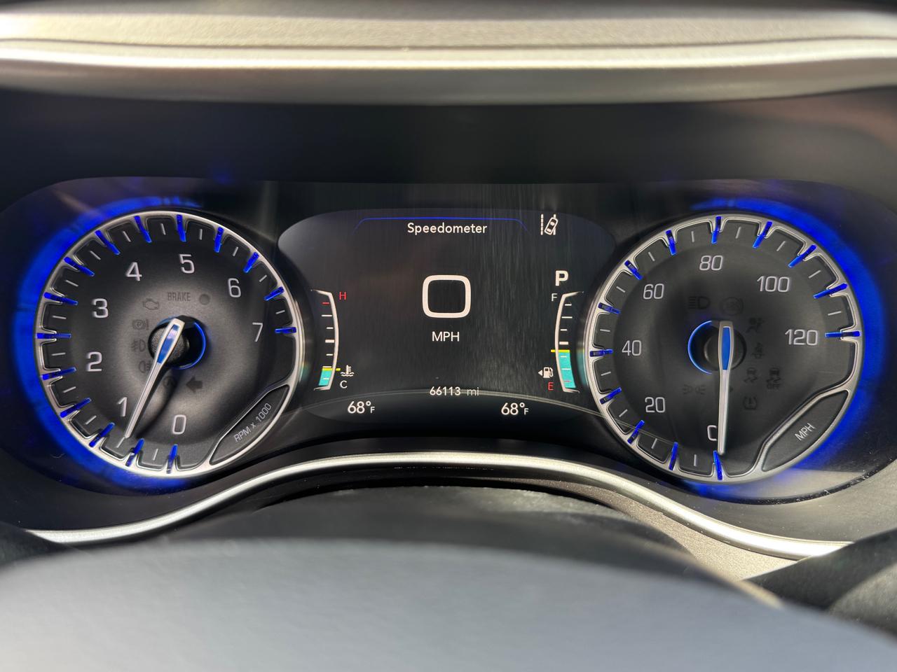 Chrysler Pacifica Touring L 2023
