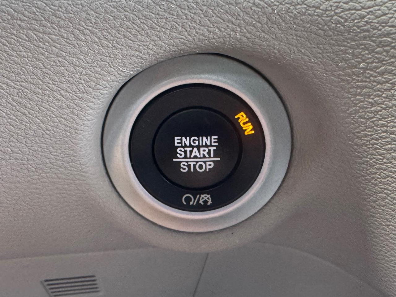 Chrysler Pacifica Touring L 2023