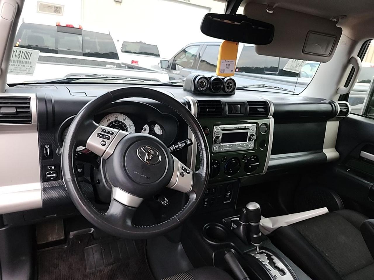 Toyota FJ Cruiser 4WD 2014
