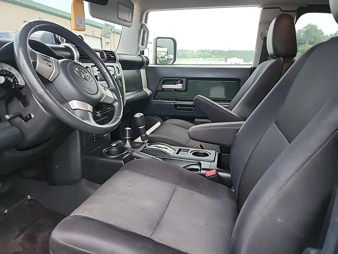 Toyota FJ Cruiser 4WD 2014