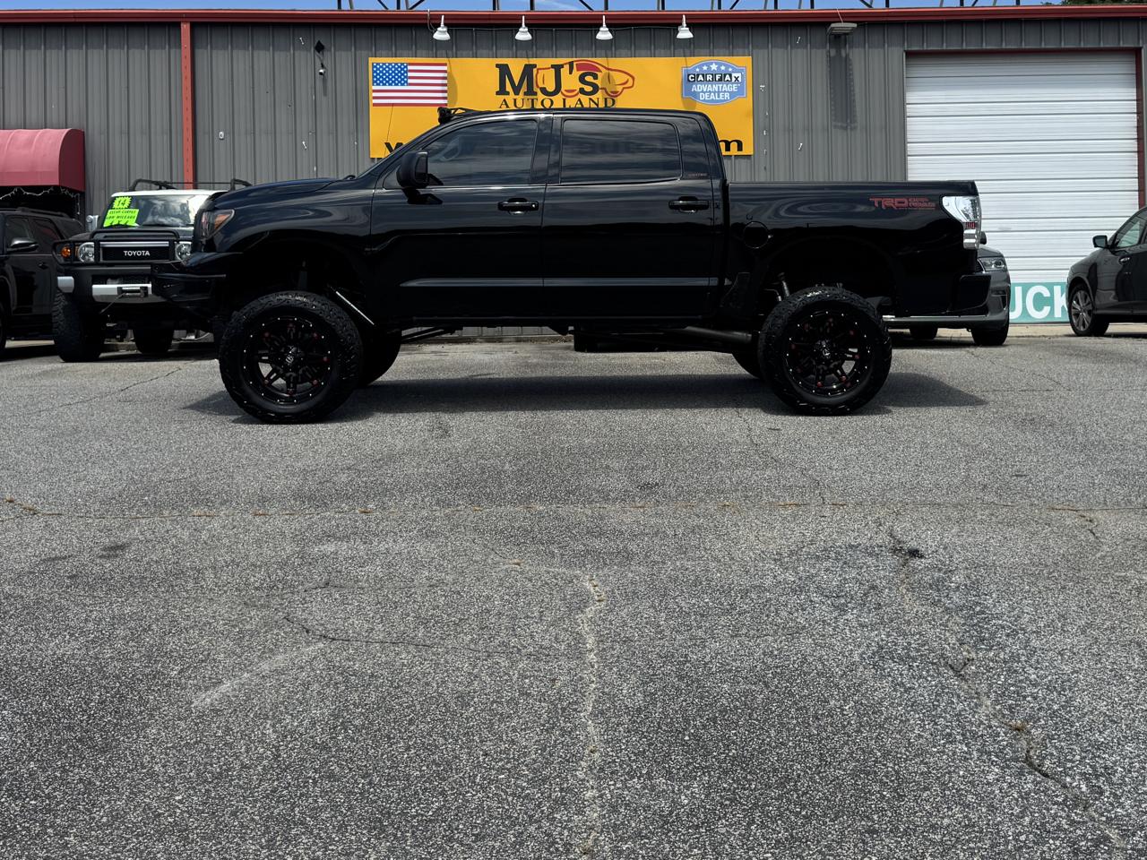 Toyota Tundra  2011