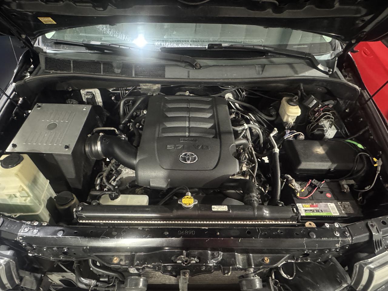 Toyota Tundra  2011