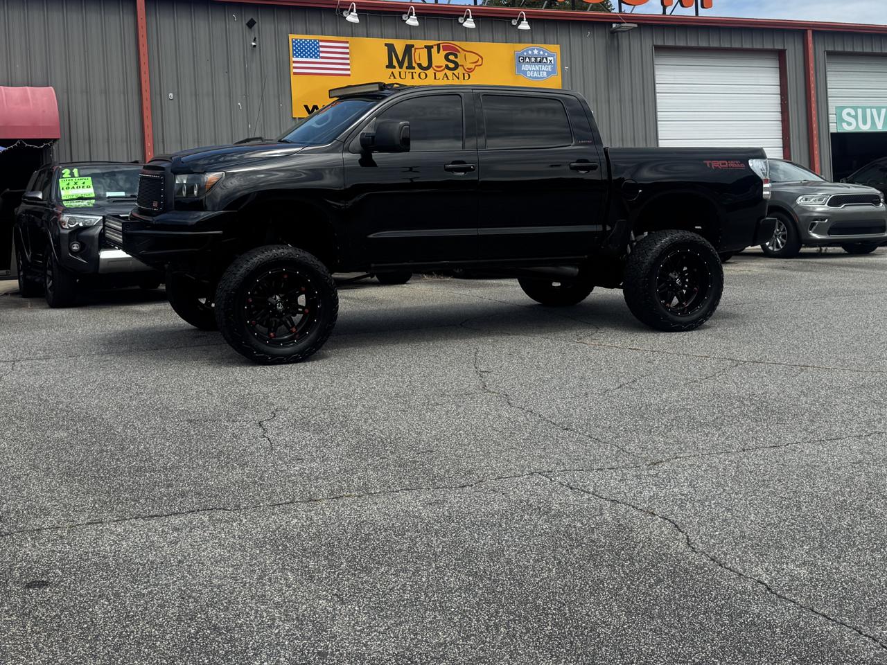 Toyota Tundra  2011