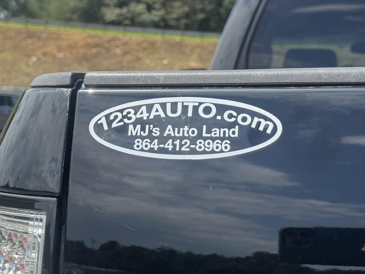 Toyota Tundra  2011