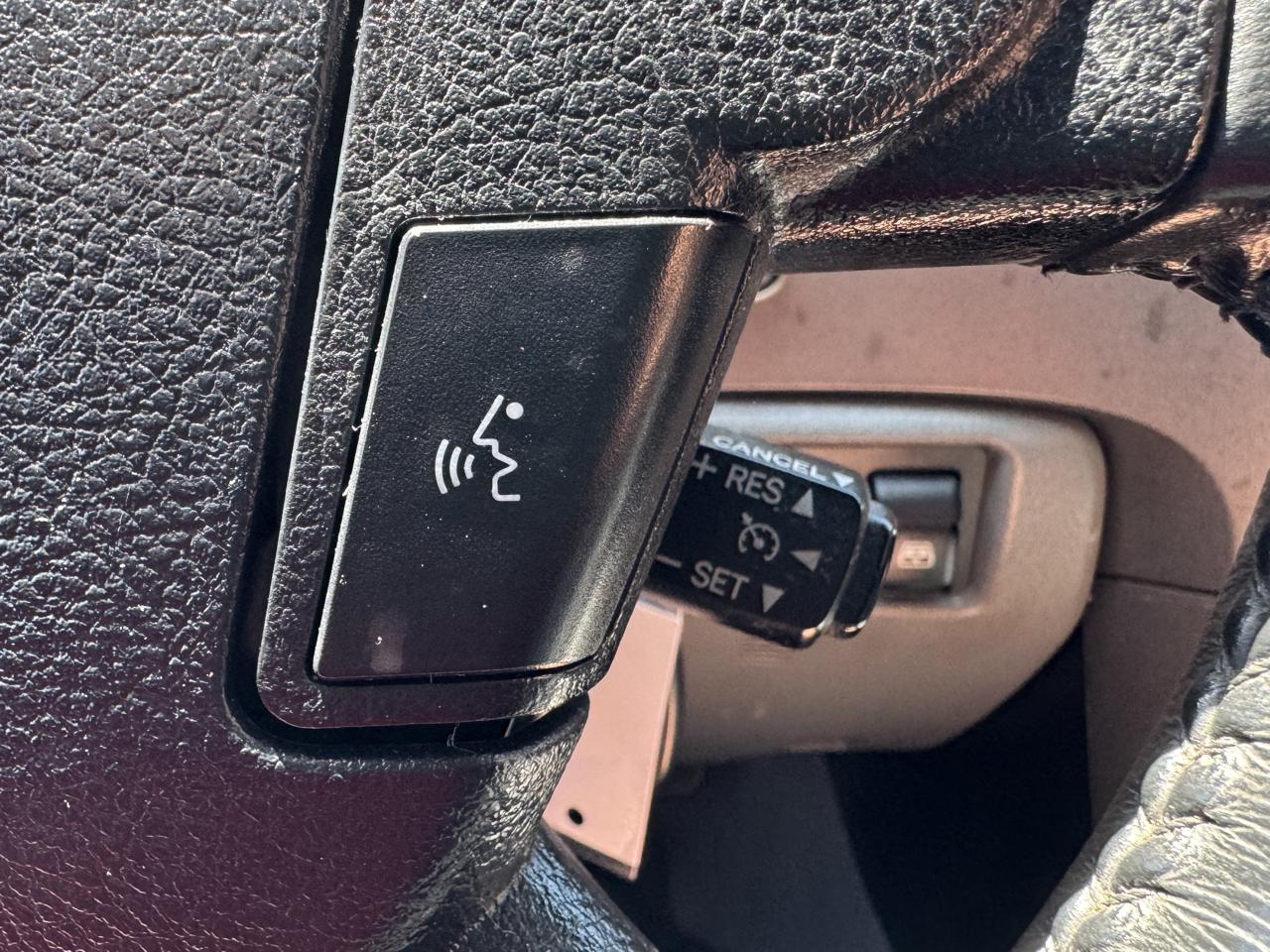 Toyota Tundra  2011