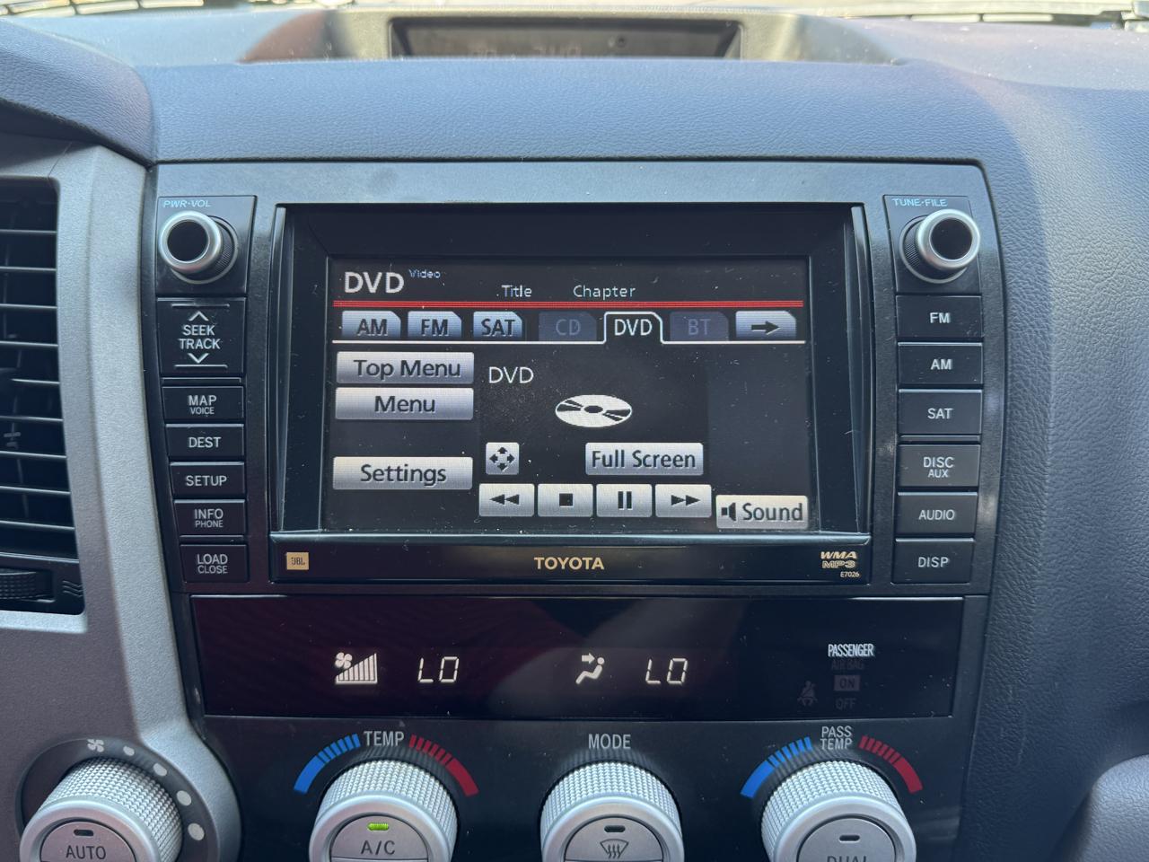 Toyota Tundra  2011