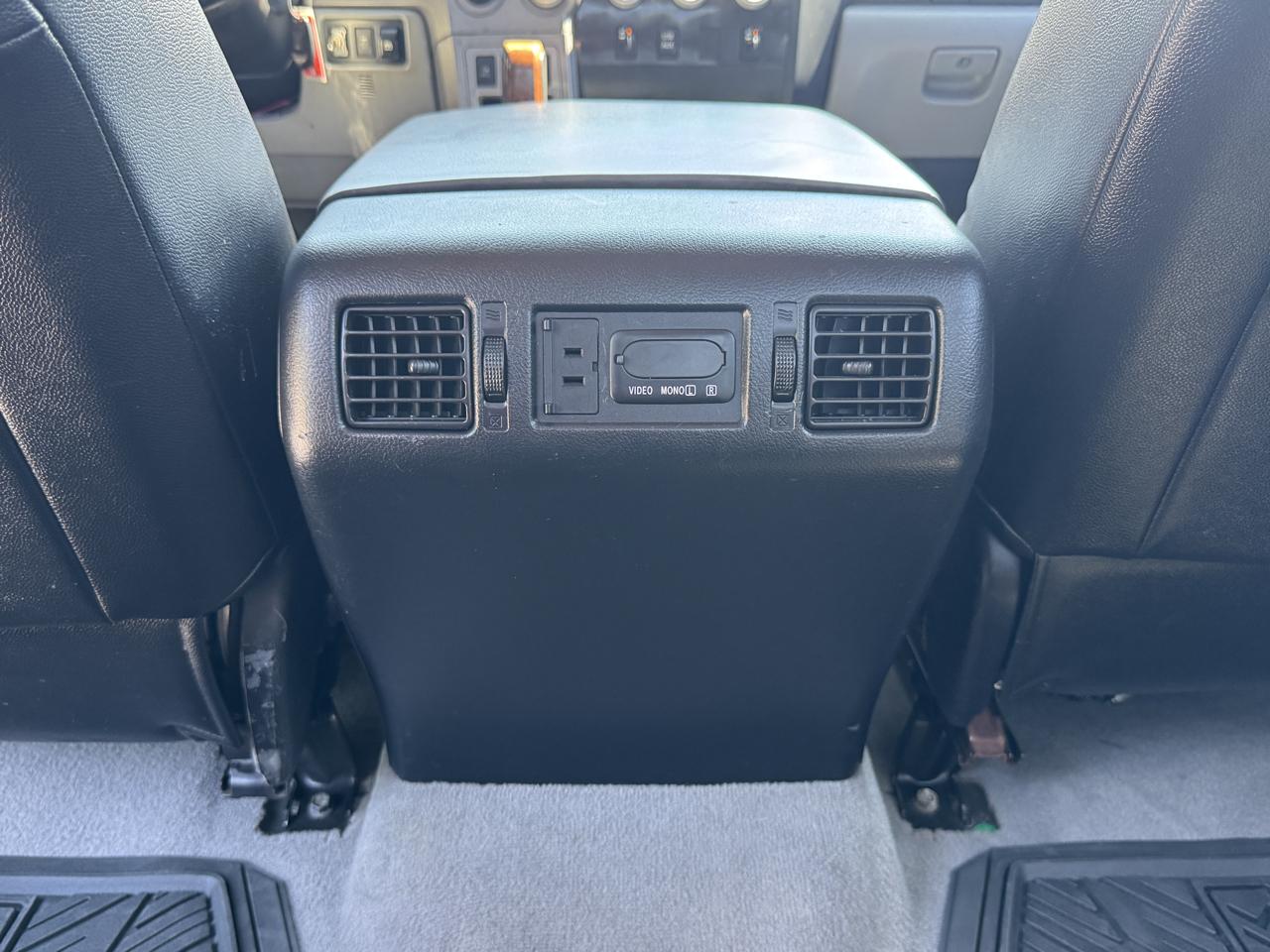 Toyota Tundra  2011