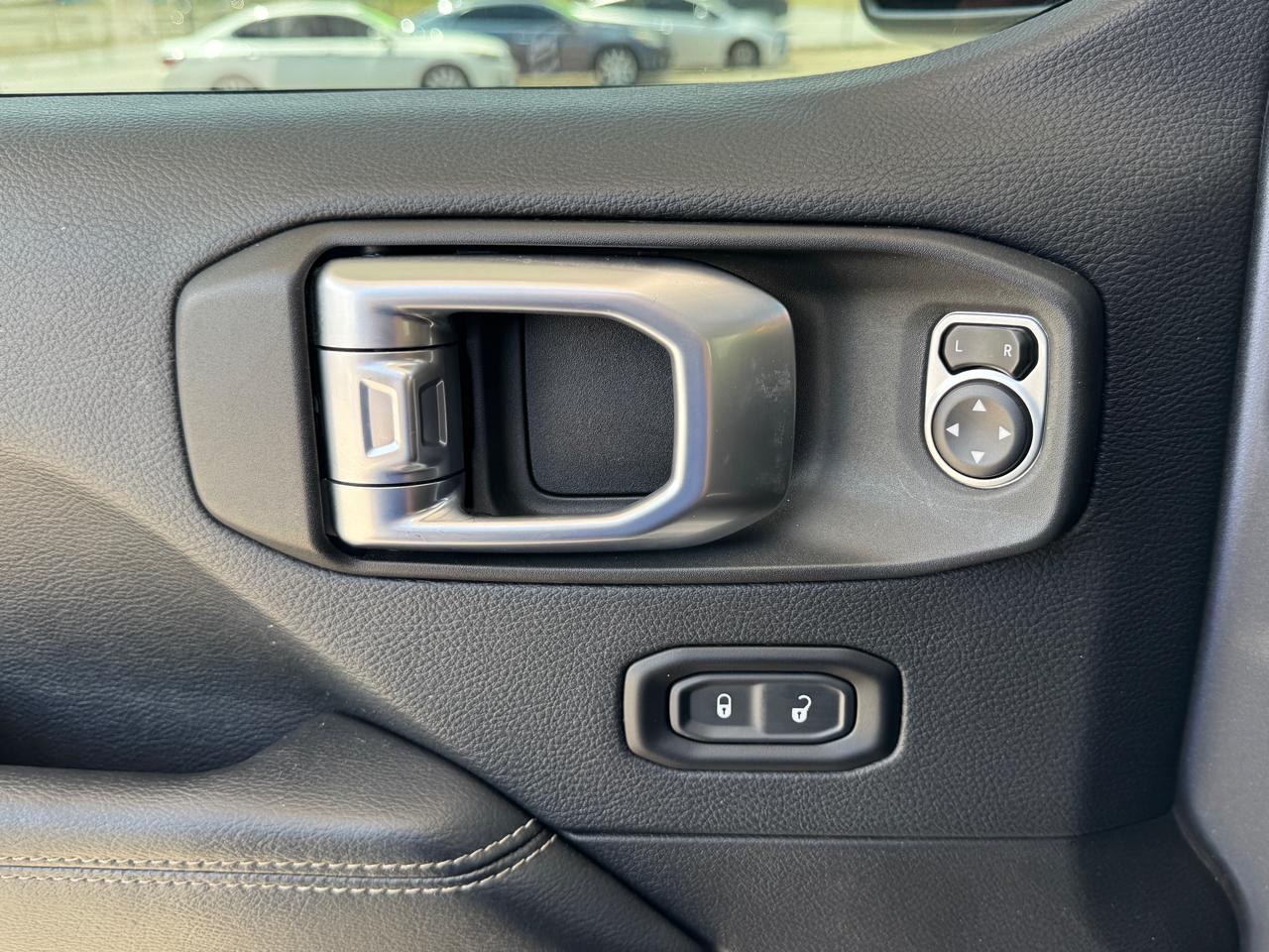 Jeep Wrangler Unlimited Sahara 2019