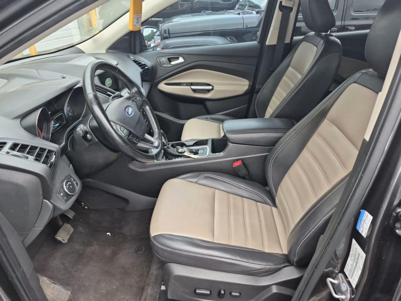 Ford Escape SEL FWD 2019