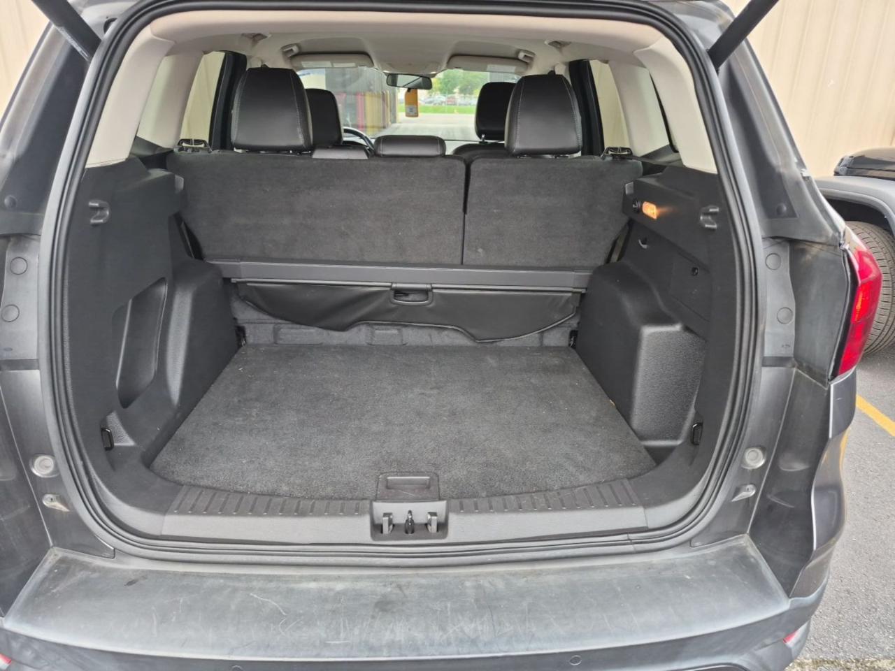 Ford Escape SEL FWD 2019