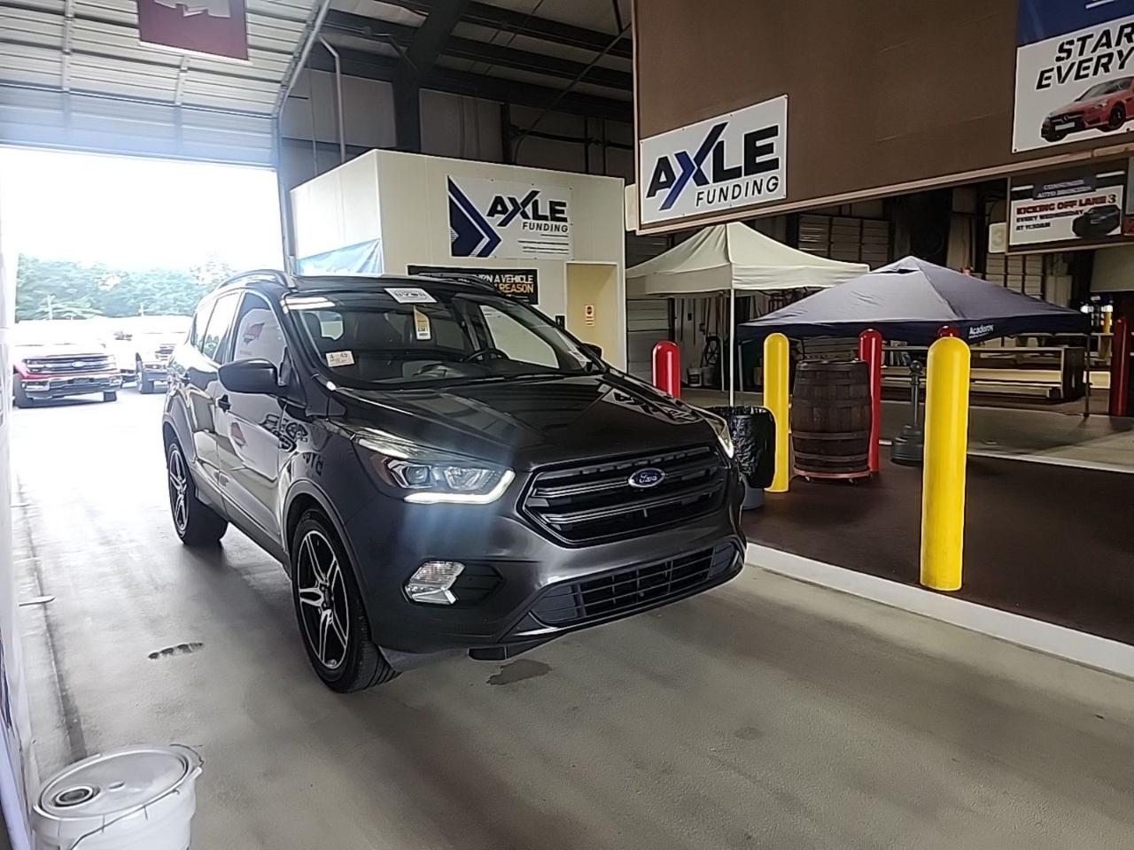 Ford Escape SEL FWD 2019