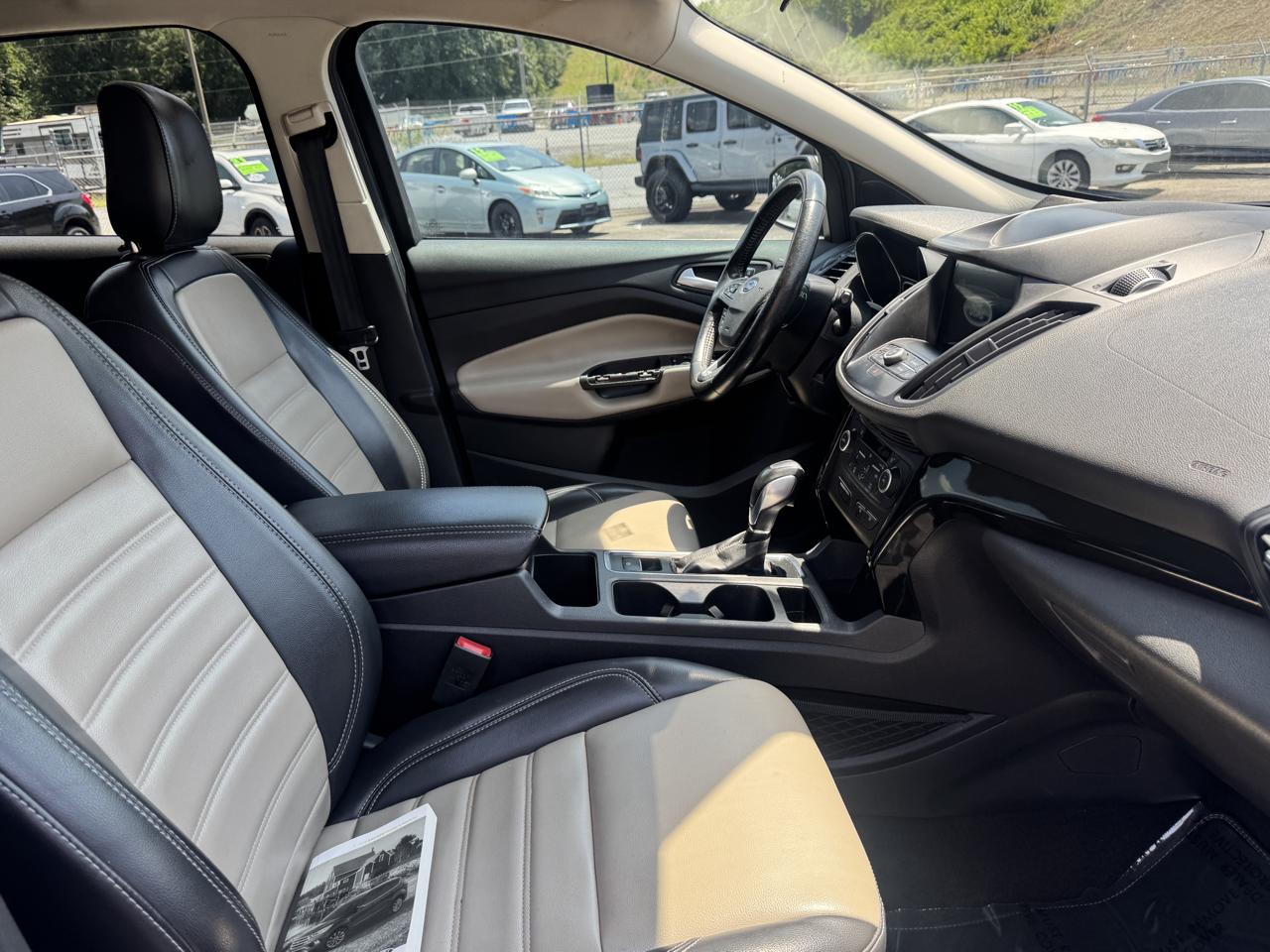 Ford Escape SEL FWD 2019