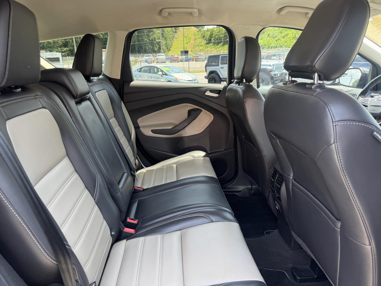 Ford Escape SEL FWD 2019