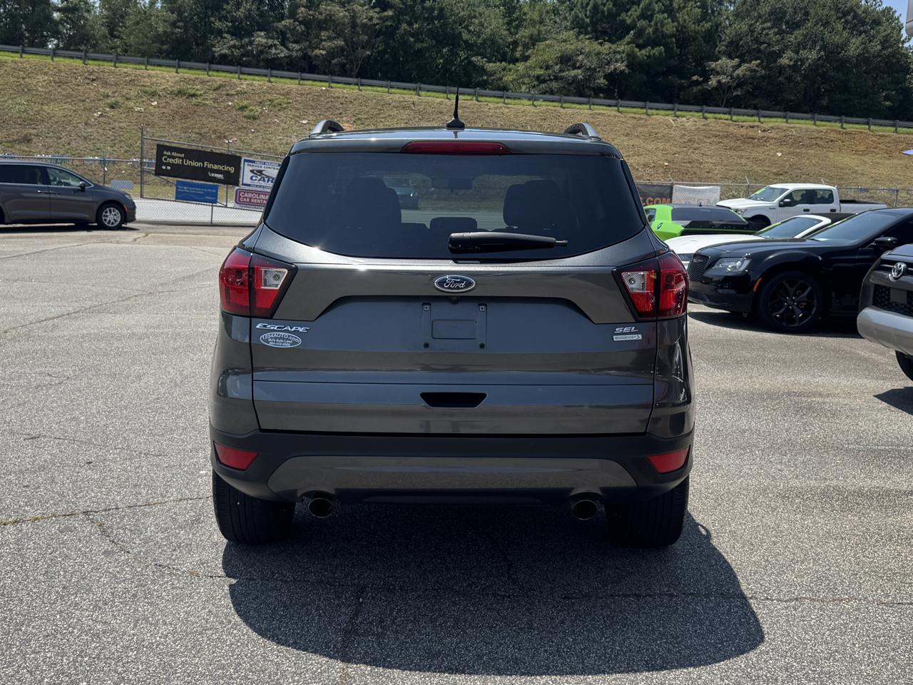Ford Escape SEL FWD 2019