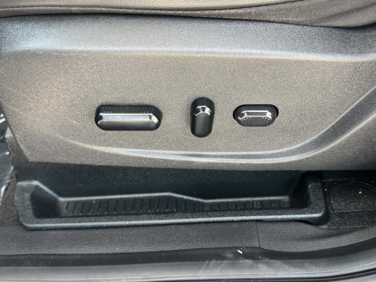 Ford Escape SEL FWD 2019