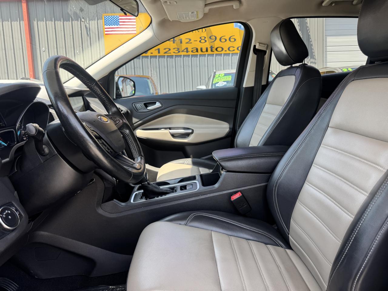 Ford Escape SEL FWD 2019