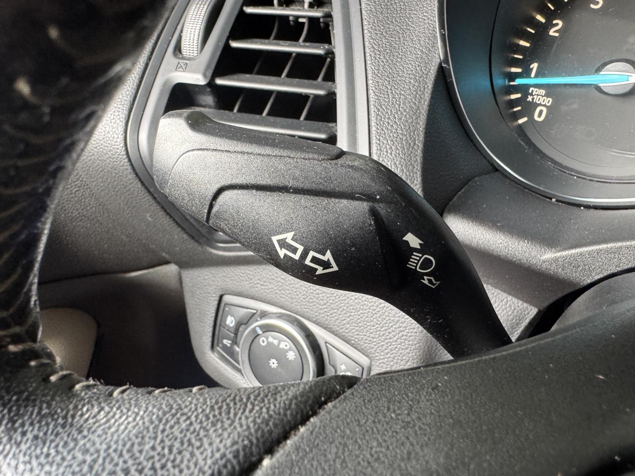 Ford Escape SEL FWD 2019