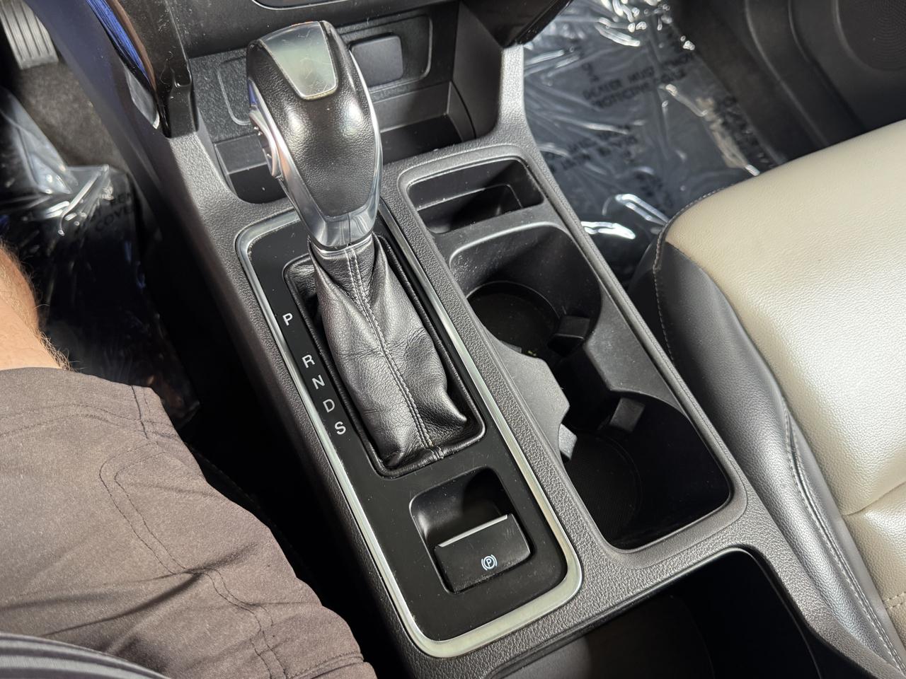 Ford Escape SEL FWD 2019
