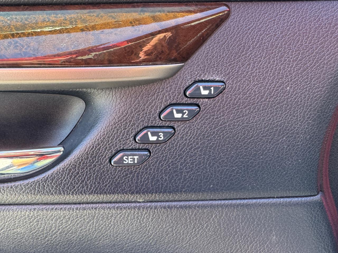 Lexus ES 350 Sedan 2015