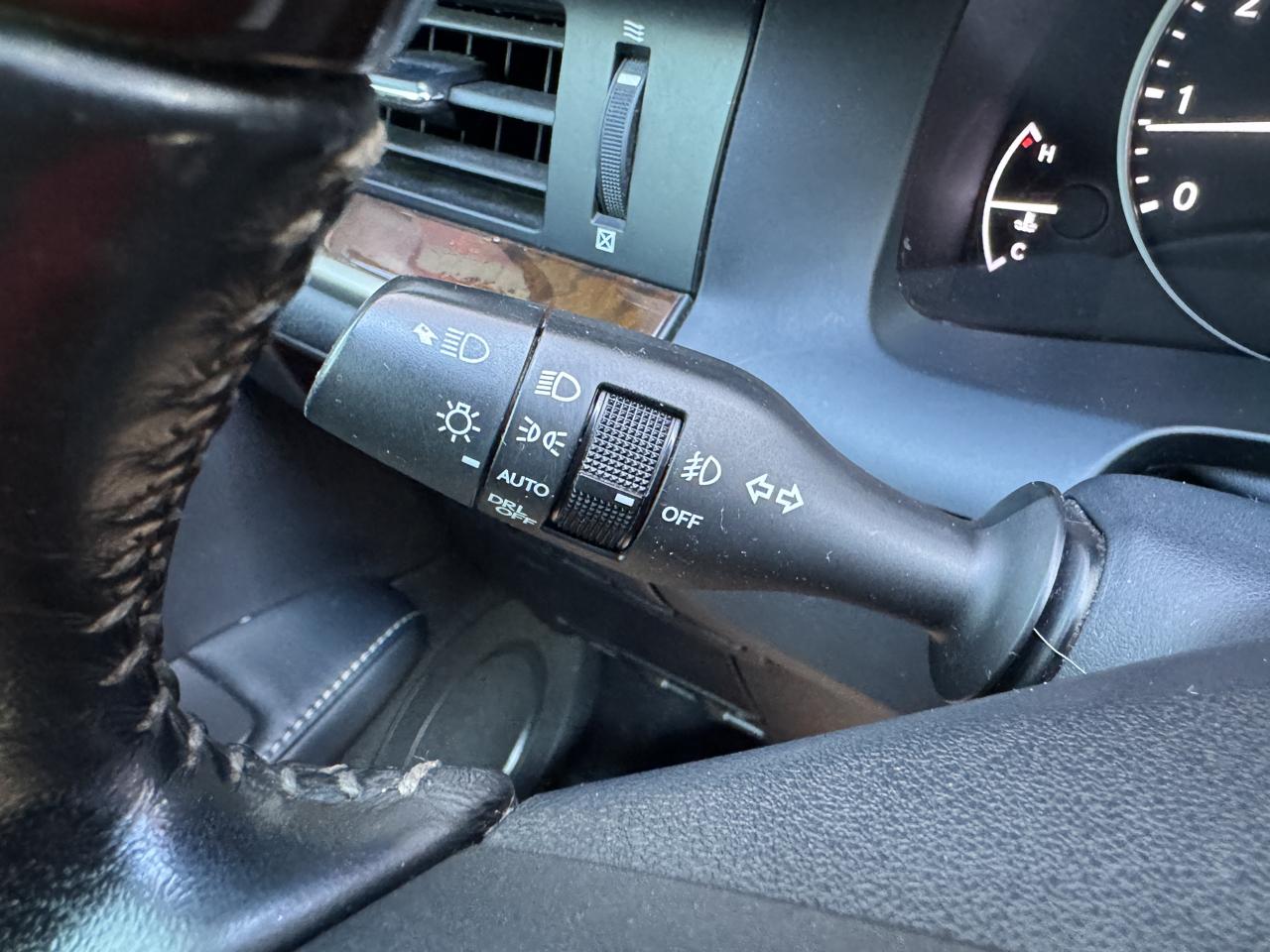 Lexus ES 350 Sedan 2015