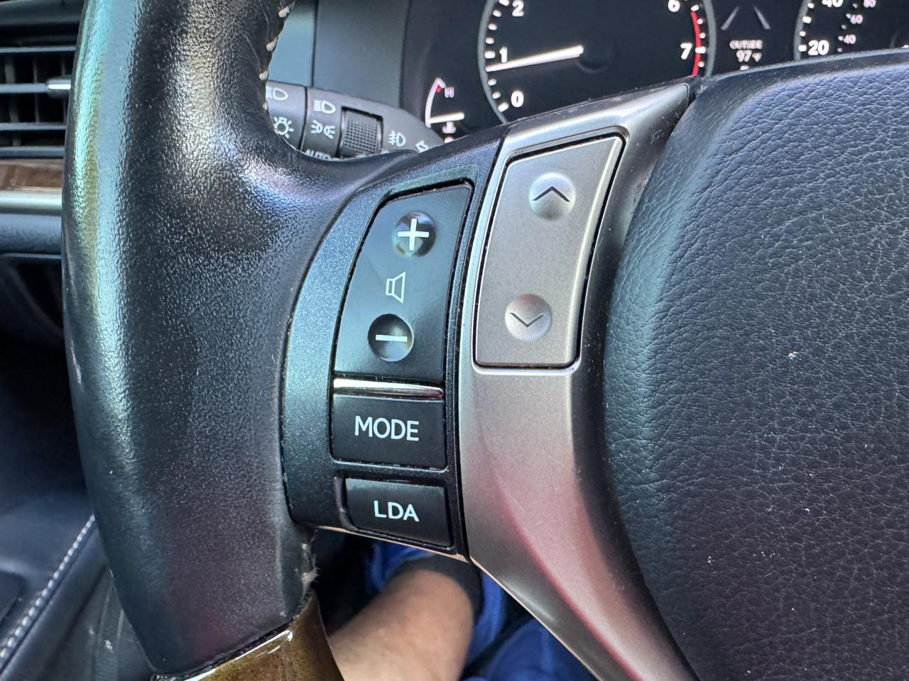 Lexus ES 350 Sedan 2015